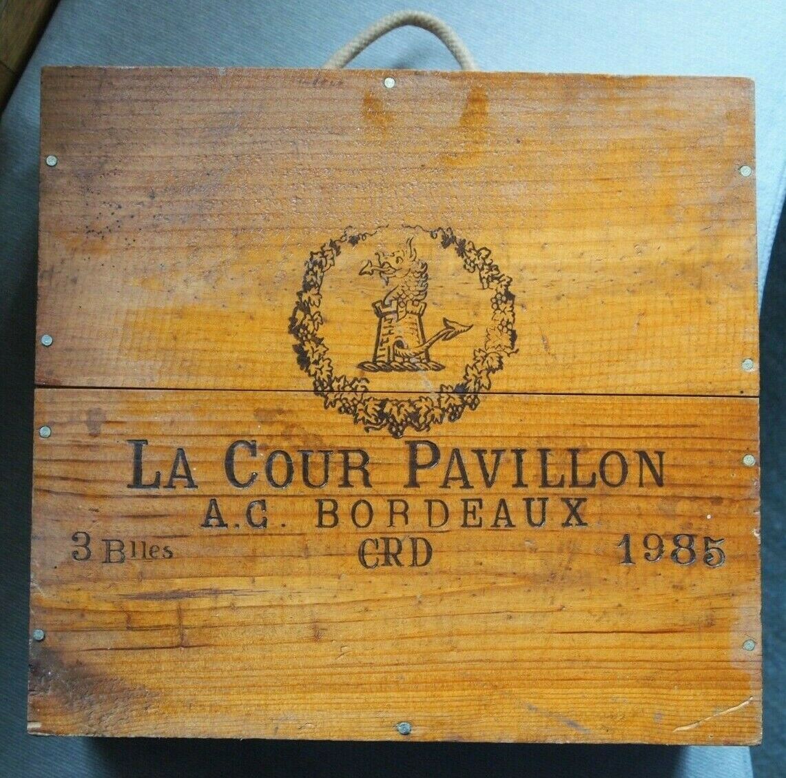 Weinkiste Bordeaux " La Cour Pavillion " 1985 Original Top A.c.   Crd Grand Cru